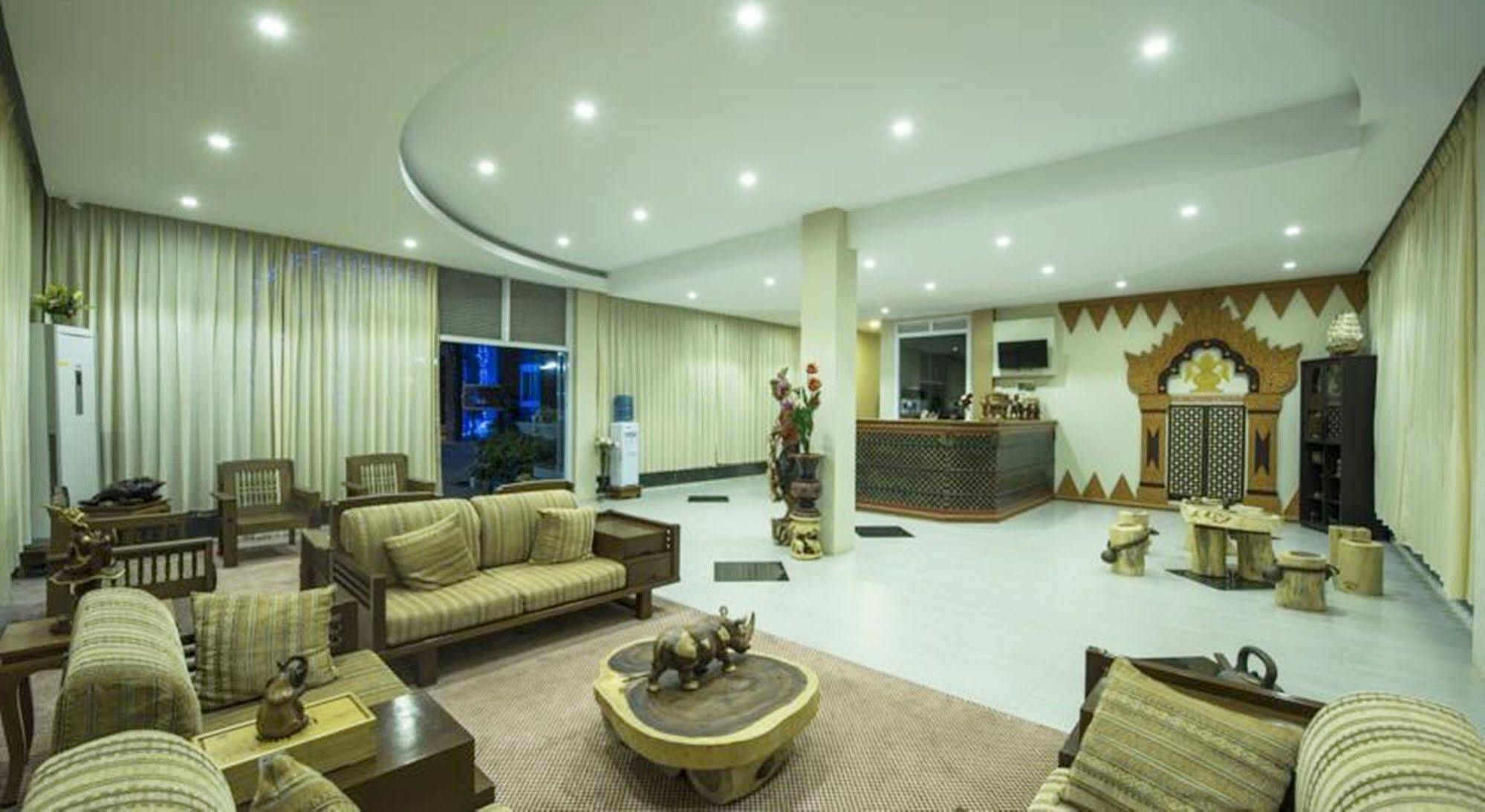 Sky View Hotel Παγκάν Εξωτερικό φωτογραφία