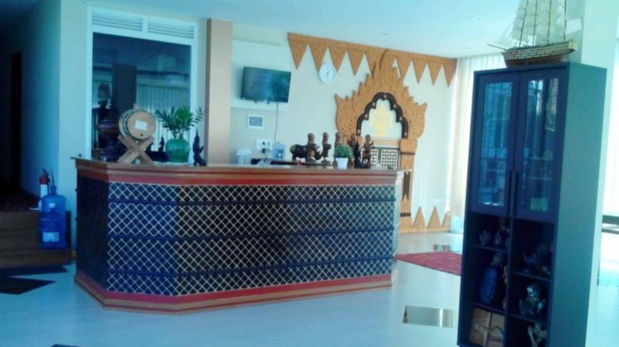 Sky View Hotel Παγκάν Εξωτερικό φωτογραφία