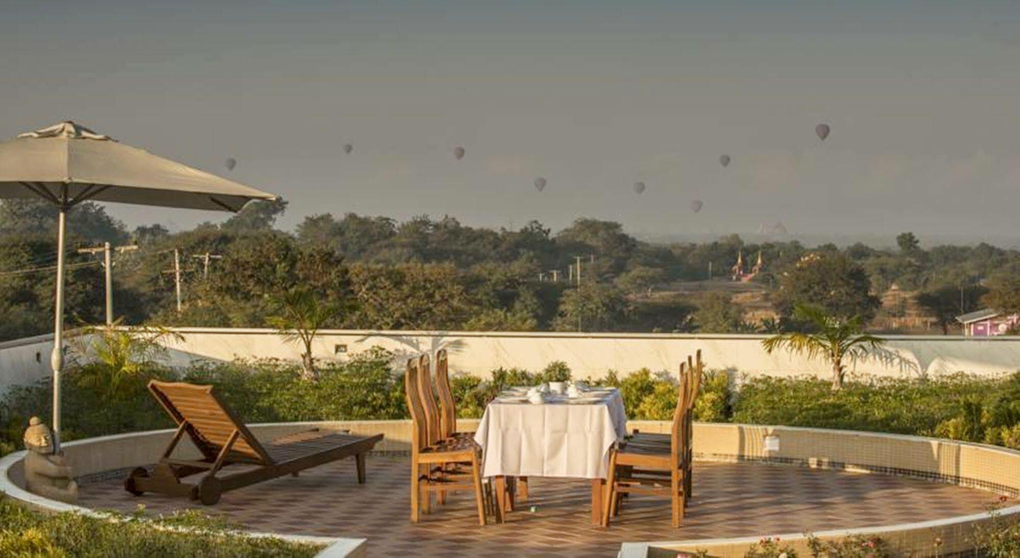 Sky View Hotel Παγκάν Εξωτερικό φωτογραφία